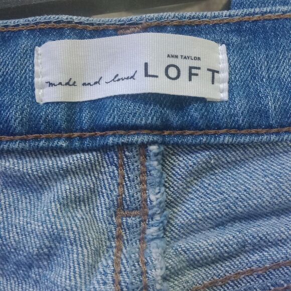 Loft Jeans Relaxed Skinny Size 0 Mid Rise Light Wash - Picture 6 of 9